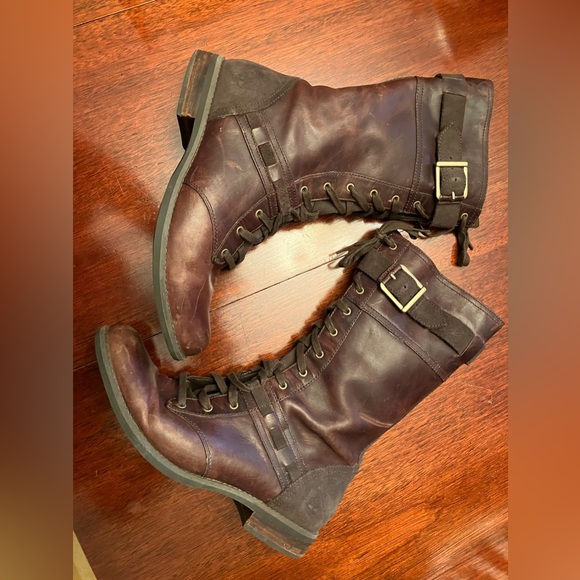 Timberland boots.  Size 10 - Picture 3 of 10